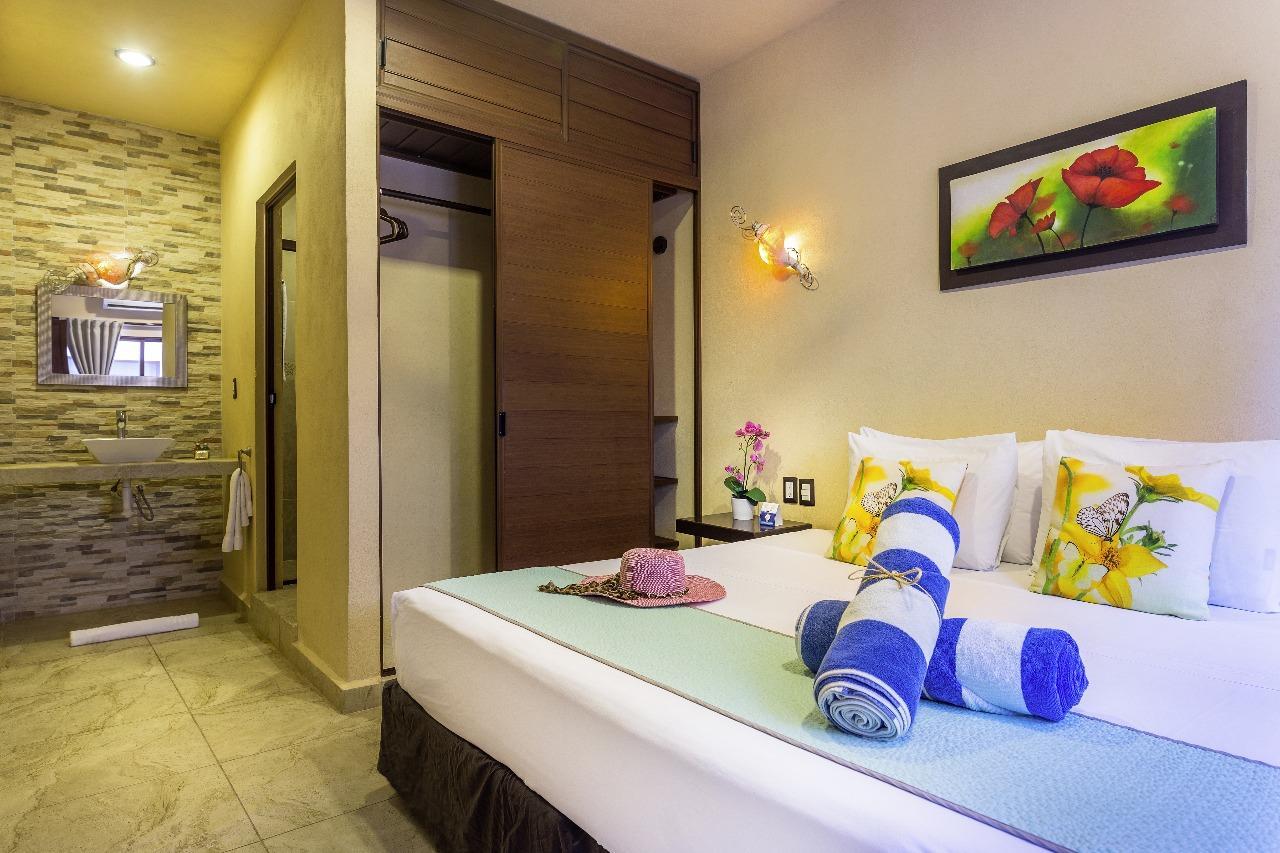 Moon Dreams Villas El Jardin 홀박스아일랜드 외부 사진